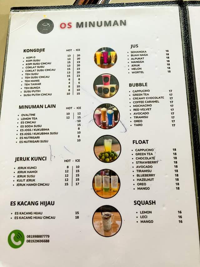 OS Kong Djie Coffee Shopのメニュー表。ノーマルなコーヒー1杯ホットで13.000Rp、アイスでも20.000とお手頃価格。「Kopi Susu」がおすすめだそう。